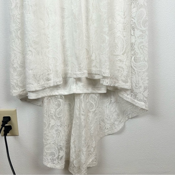 NWT Lulu’s Lace Wedding Dress Strapless White Simple Elegant Small - Picture 4 of 14